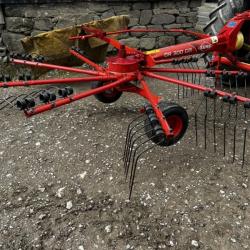 Kuhn GA 300 GM Hay Rake Tractor Mounted