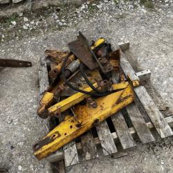 Mill Master Tractor Front Loader & Brackets Mounted