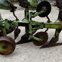 Dowdeswell DP8-A 4 Furrow Reversible Plough Tractor Mounted