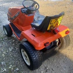 Kubota G1900 Diesel 4WS Garden Tractor Grass Cutter