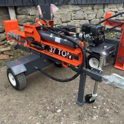 37 Ton Megga Spitter Petrol Engine Log Splitter Towable