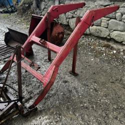 Massey 135 etc Loader C/W bucket Fork Weight Bale Grab