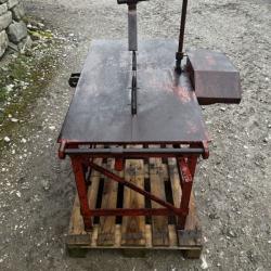 Saw Bench Timber Log Logs Tractor Mounted