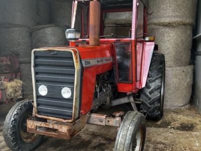 Massey Ferguson 298 Farm Tractor 2WD - 6472 Hours