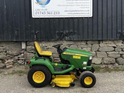 John Deere X740 Diesel Ride On Lawn Mower Grass Paddock Golf Football Mulching