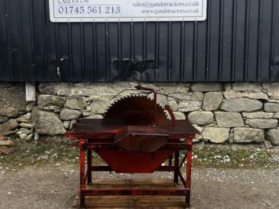 Saw Bench Timber Log Logs Tractor Mounted